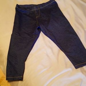 Wonder Nation Capris